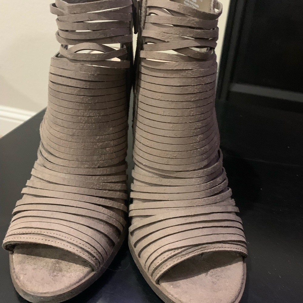 Tan wedges - Picture 3 of 5